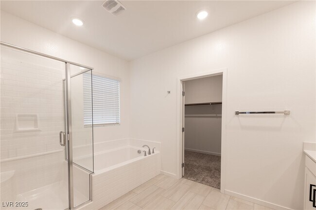 Building Photo - 494 Francesca Crst St