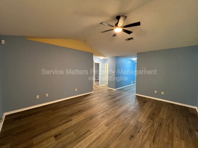 Building Photo - 2439 Redoubt Ave