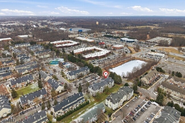 Building Photo - 12 Kingston Run