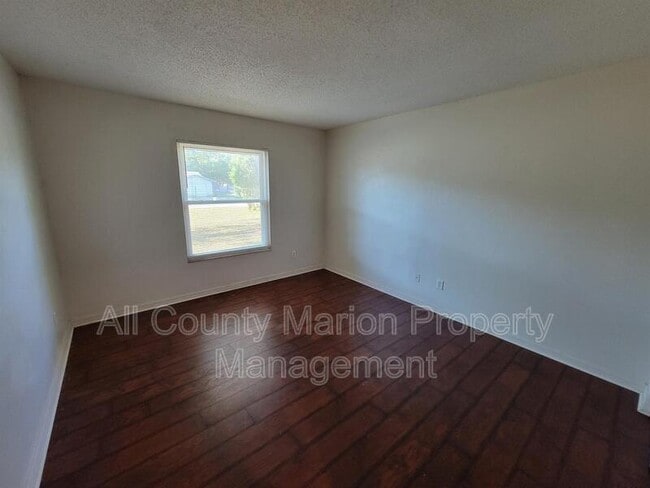 Building Photo - 446 Water Rd