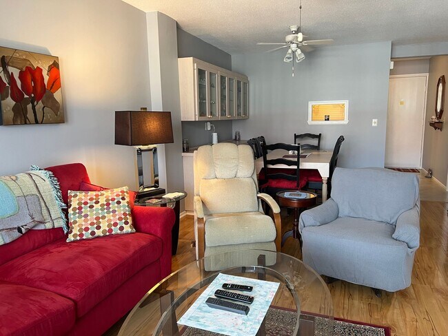 Building Photo - NEW PRICE!  Costa Brava Venice Island 2BR/2BA Condo