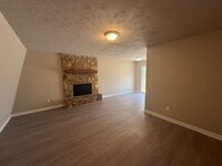 Building Photo - 255/257 Rustwood Dr