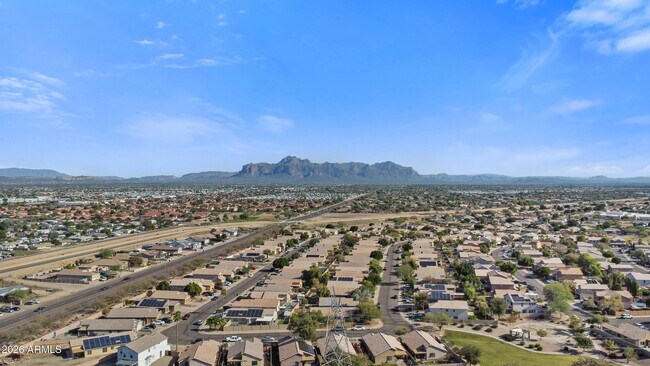 Building Photo - 10054 E Crescent Ave