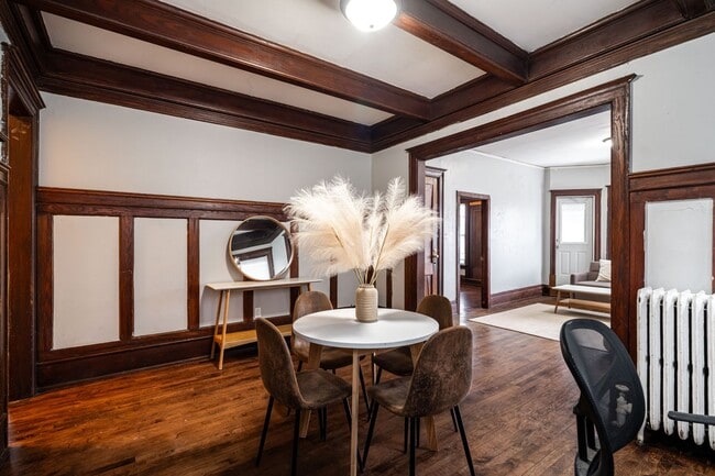 Building Photo - 2943 N Maryland Ave