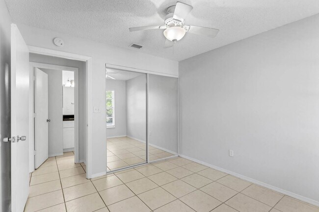 Building Photo - Spacious 2/2 Condo In Lancelot at Winter Park