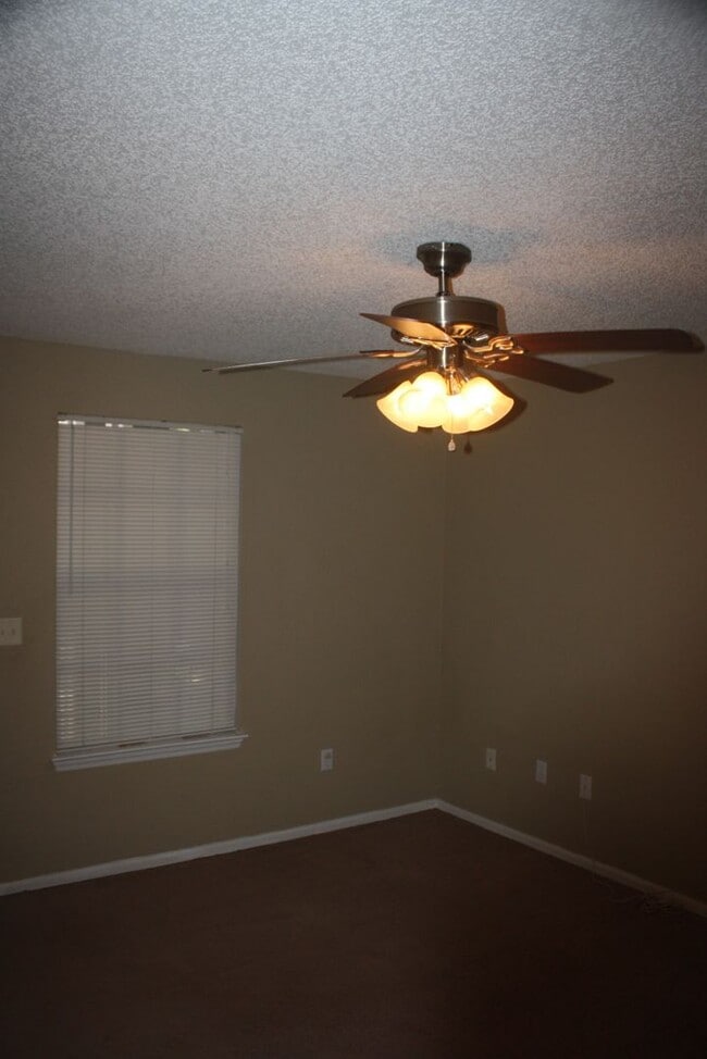 Building Photo - 5016Park2227