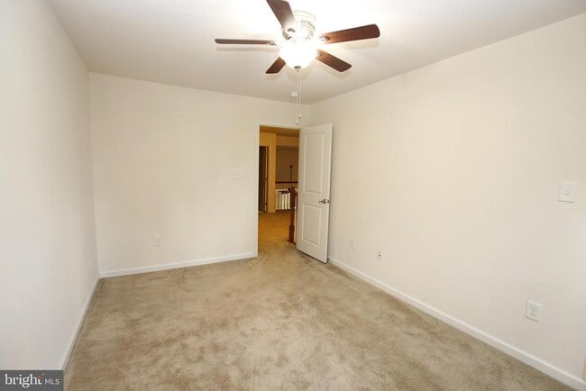 Building Photo - 36401 Ridgeshore Ln