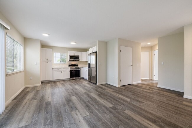 Building Photo - ~Pet Friendly - 2 bed /1 bath w/ 2 parking - Mililani Mauka~