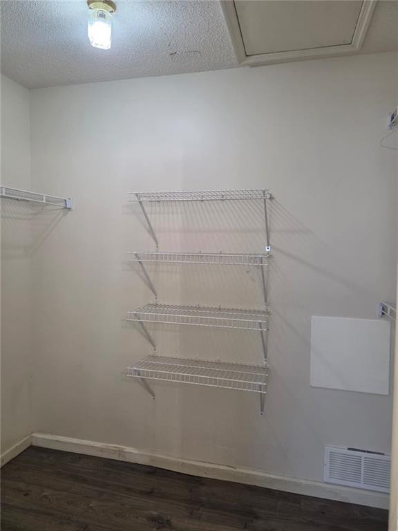 Building Photo - 1155 Riverside Trce