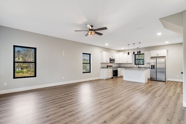 Building Photo - Newly-Built & Energy-Star Certified 3-Bedroom in Swannanoa