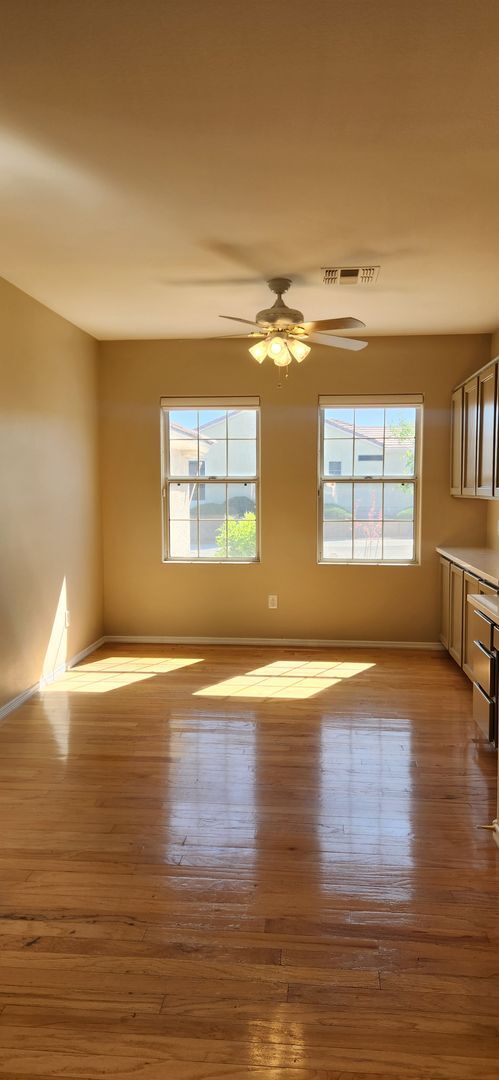 Building Photo - 2 bed 2 bath remodeled Franklin patio home in Sun City Anthem!