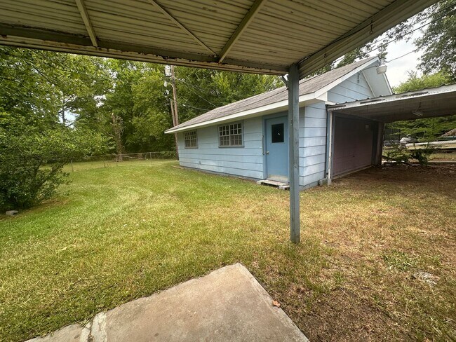 Building Photo - Lynbrook Subdivision