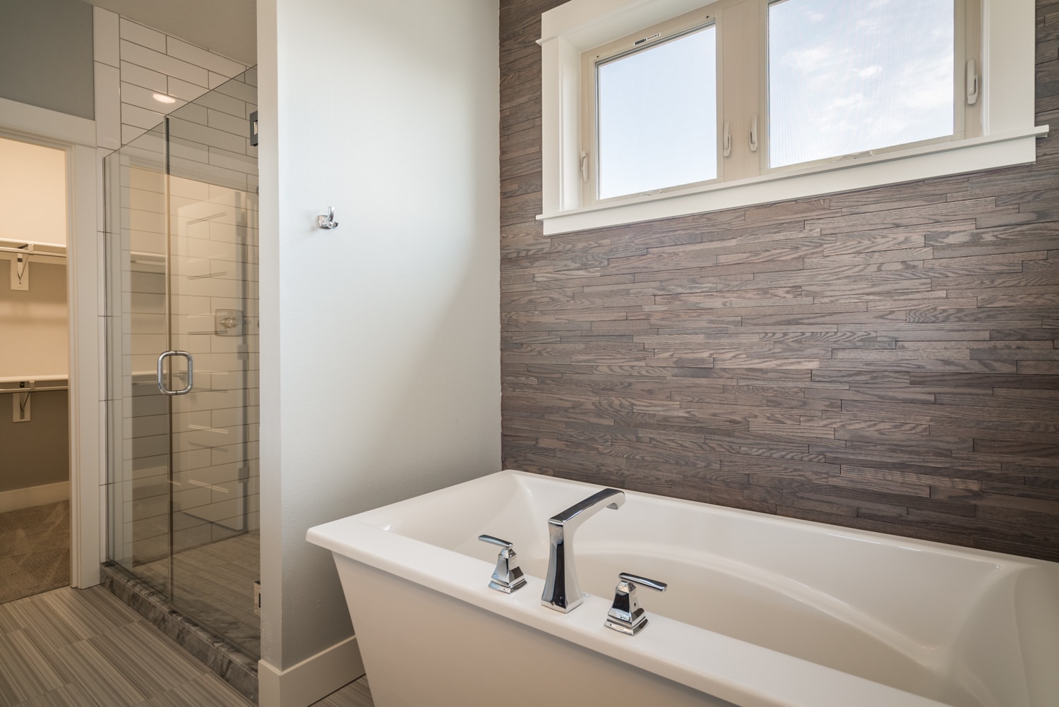 primary bathroom - 1605 SE Yukon St