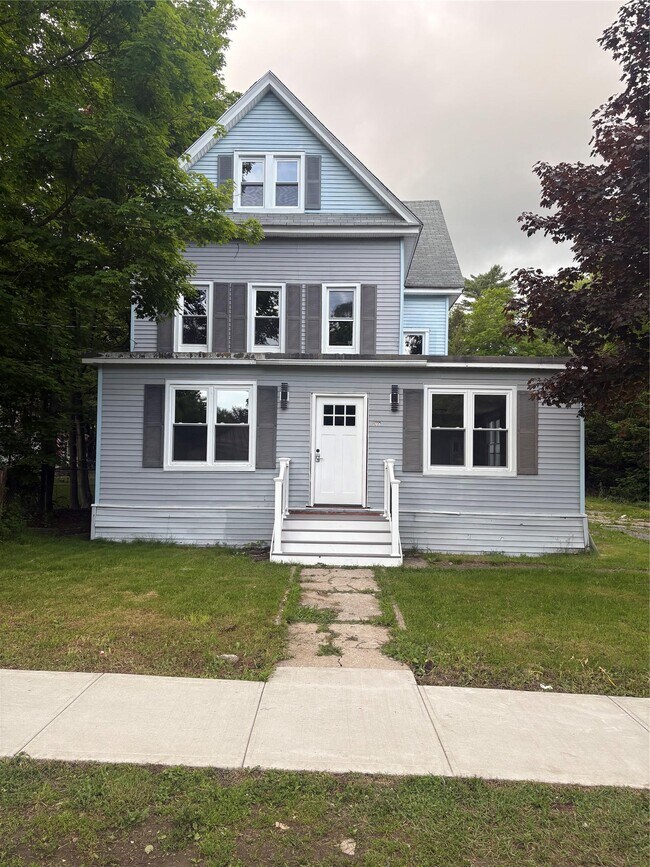 Primary Photo - 108 Pine St