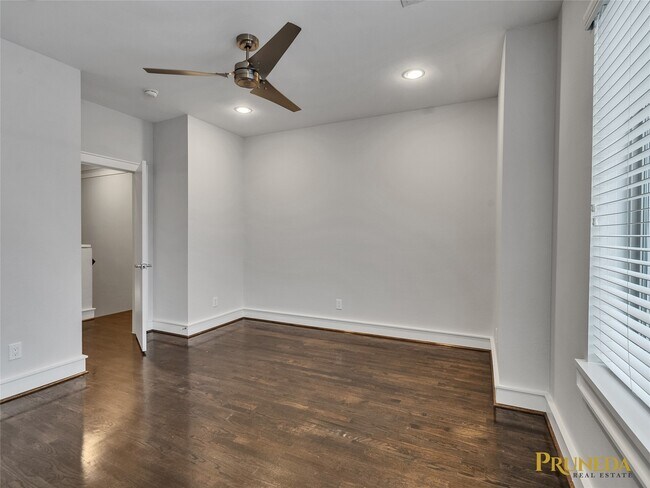 Building Photo - 6108 Potomac Enclave Dr