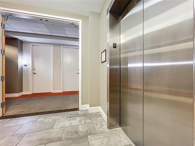 Building Photo - 101 S Eola Dr