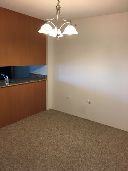 Building Photo - 9715 Woods Dr