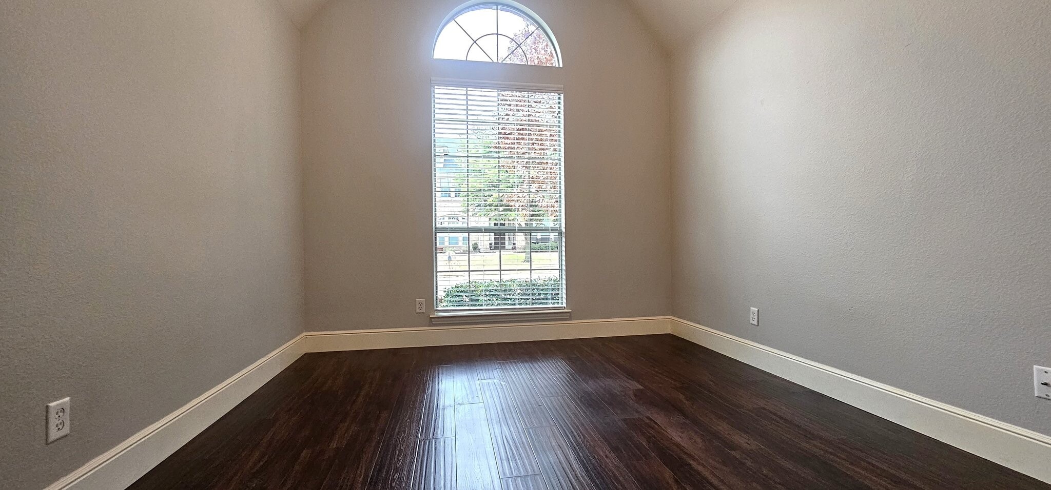 Building Photo - 6901 Millard Pond Dr
