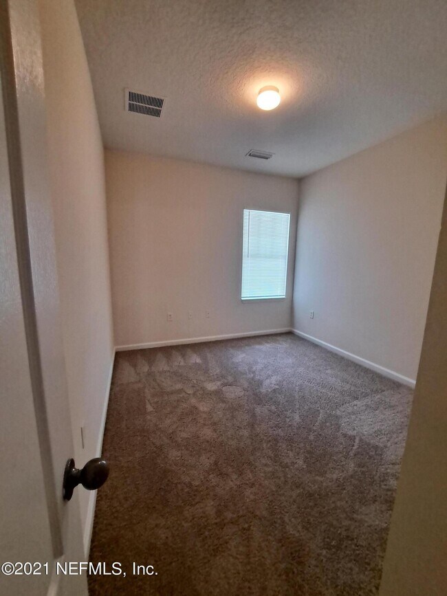 Building Photo - 3750 Silver Bluff Blvd