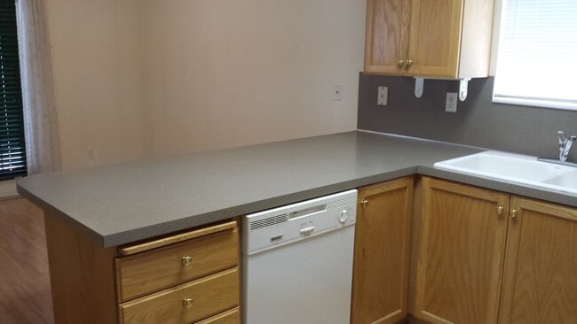 Building Photo - Beautiful North Ogden Town home for Rent