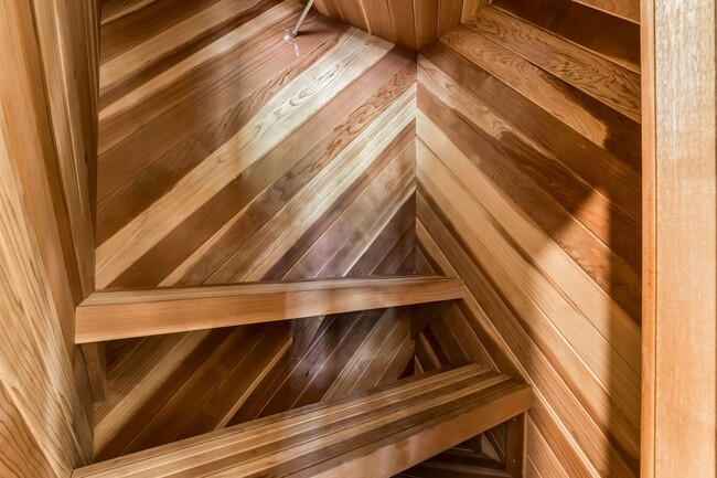 Building Photo - A stunning custom estate nestled in the pr...