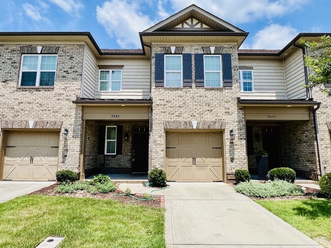 Primary Photo - 9647 Camberley Ave NW