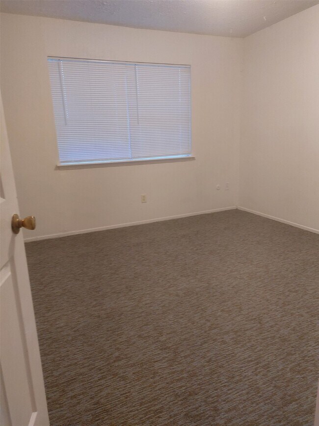 Building Photo - 8151 Misty Ridge Ln