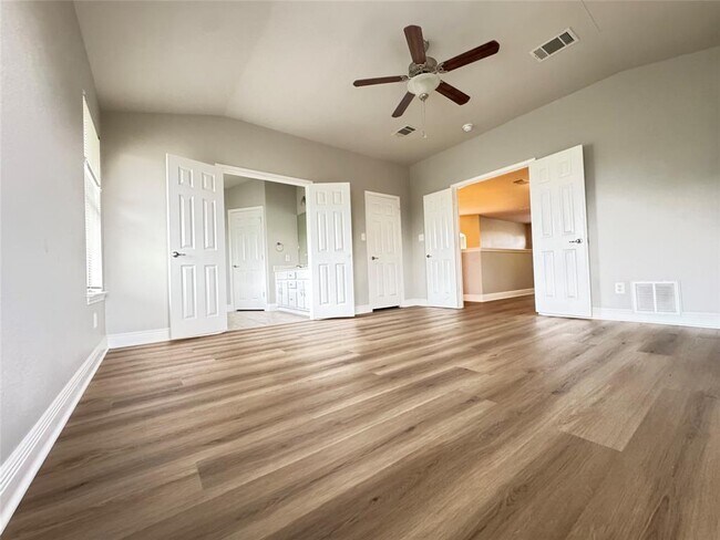 Building Photo - 1501 Van Horn Dr