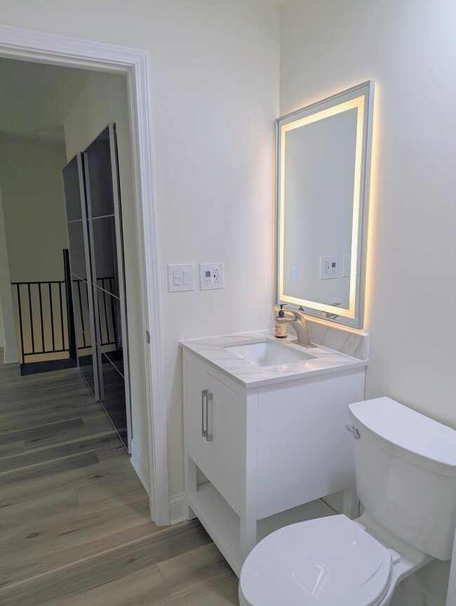 Building Photo - 32 Montego Colony