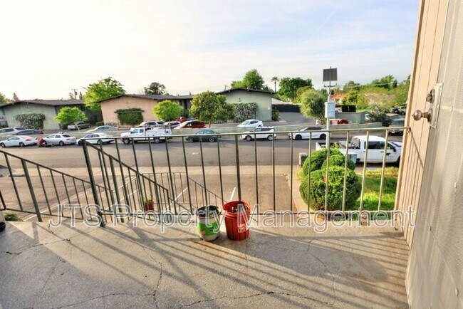 Building Photo - 10524 Croetto Way