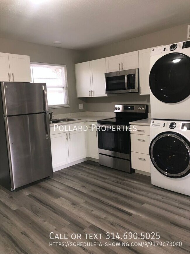 Building Photo - 208 John St