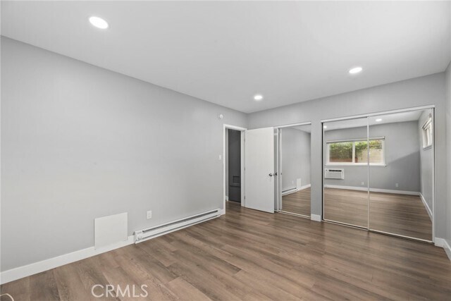 Building Photo - 2027 Vista Del Mar Ave