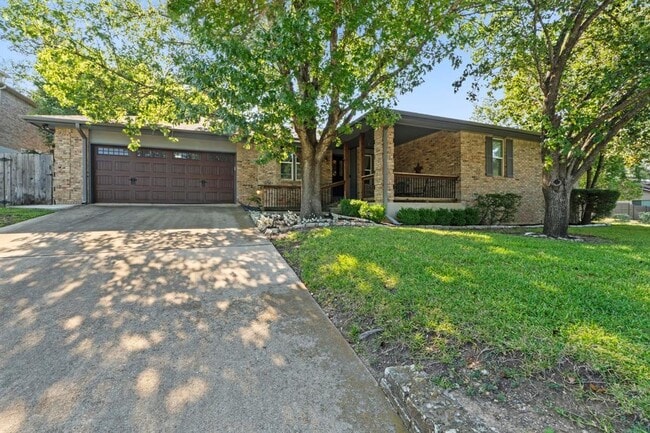 Building Photo - 10701 Leafwood Ln
