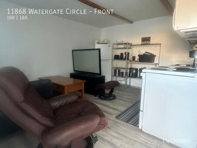 Building Photo - 11868 Watergate Cir