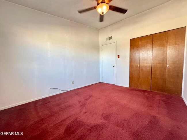 Building Photo - 10213 Saigon Dr