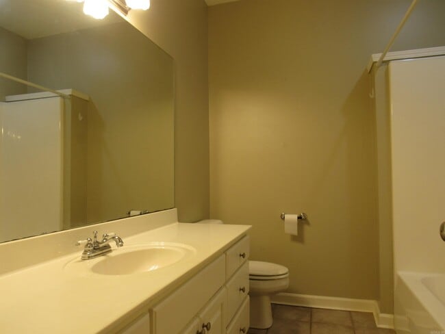 Building Photo - 125 Orleans Dr