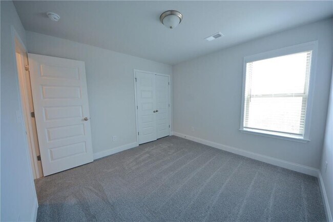 Building Photo - 1450 Sunny Vly Ln