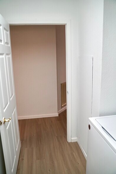 Building Photo - 29205 Saddle Oaks Ln