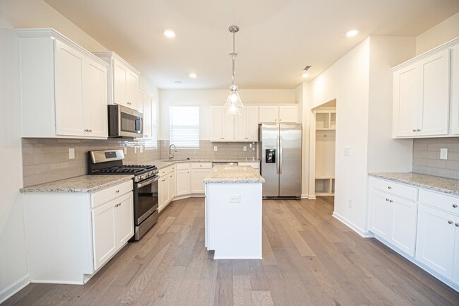 Building Photo - (Coming Soon) New 5 Bedrooms home in Indian Trail!