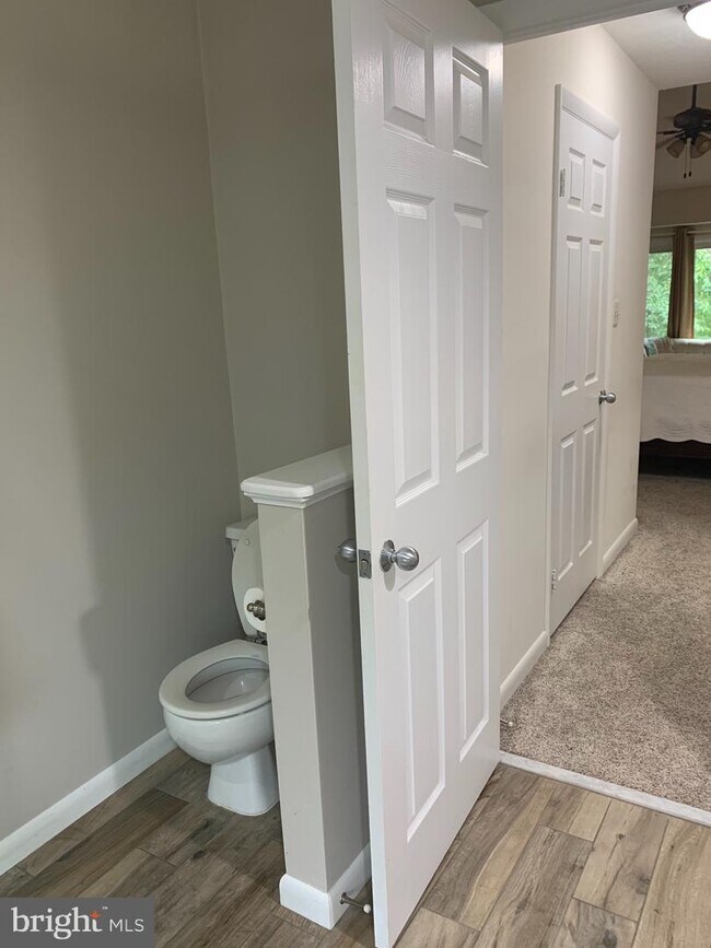 Building Photo - 15524 Royal Crescent Ct