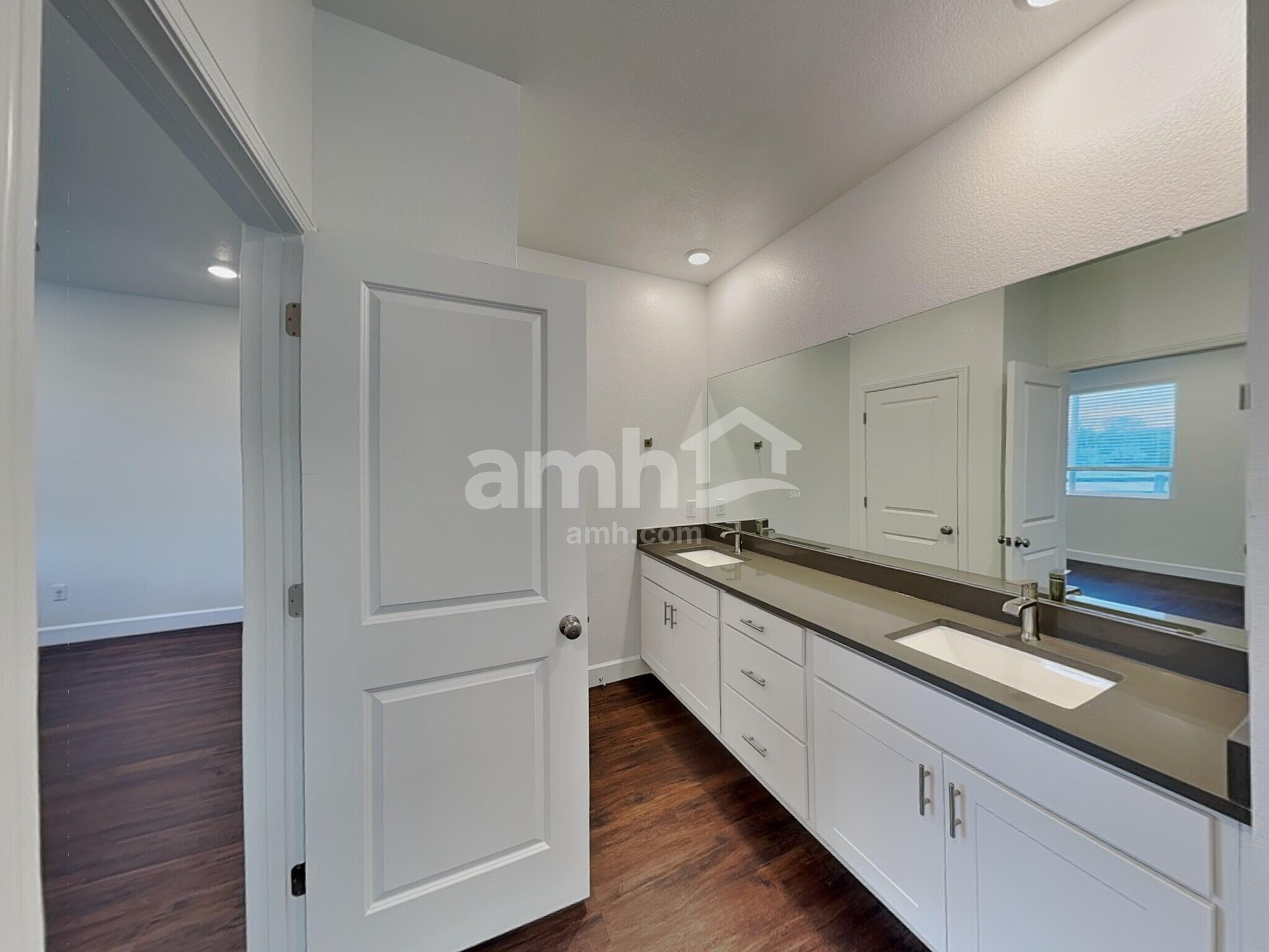 Building Photo - 8254 Joyce St