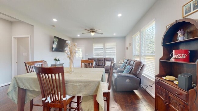 Building Photo - 1201 Northwood St