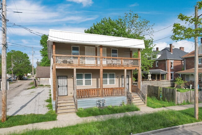 Building Photo - 288 S Souder Ave