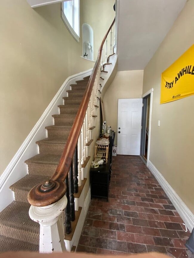 Building Photo - $4,750 | 8 Bedroom, 2 Bathroom Single Family Home | No Pets* | Available for August 1st, 2026 Mov...