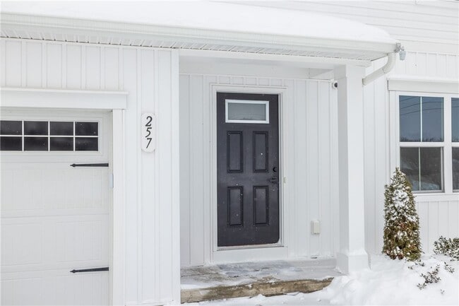 Building Photo - 257 Nevins Rd