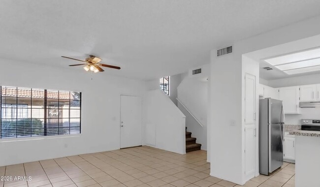 Building Photo - 2969 N Oregon St