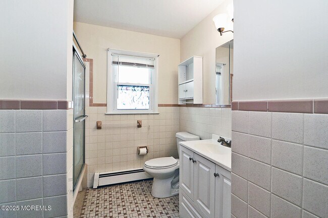 Building Photo - 43 Whitmore Dr