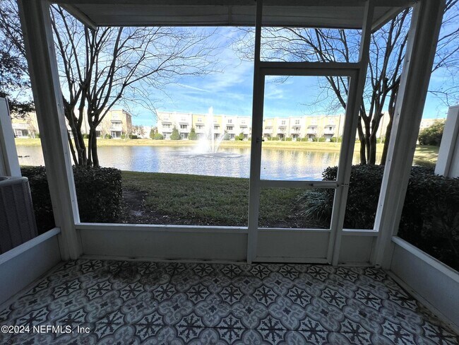 Building Photo - 4462 Ellipse Dr