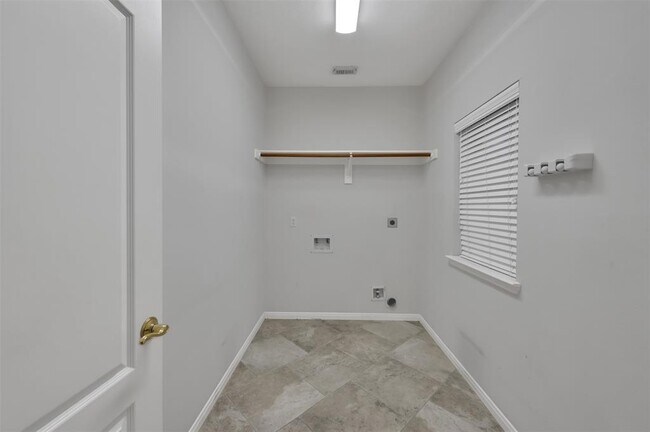 Building Photo - 11727 Briar Canyon Ct