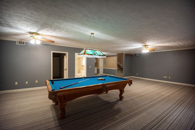 Building Photo - 7007 Dorsey Dr